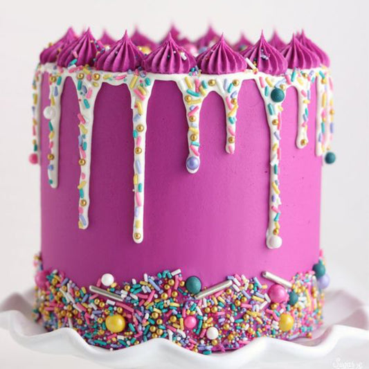 Trends: sprinkle drip cakes